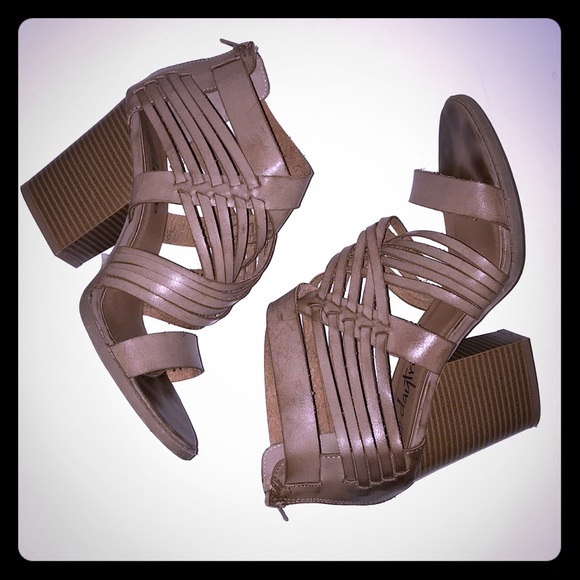 Not Rated Shoes - Not Rated Wedge Sandals